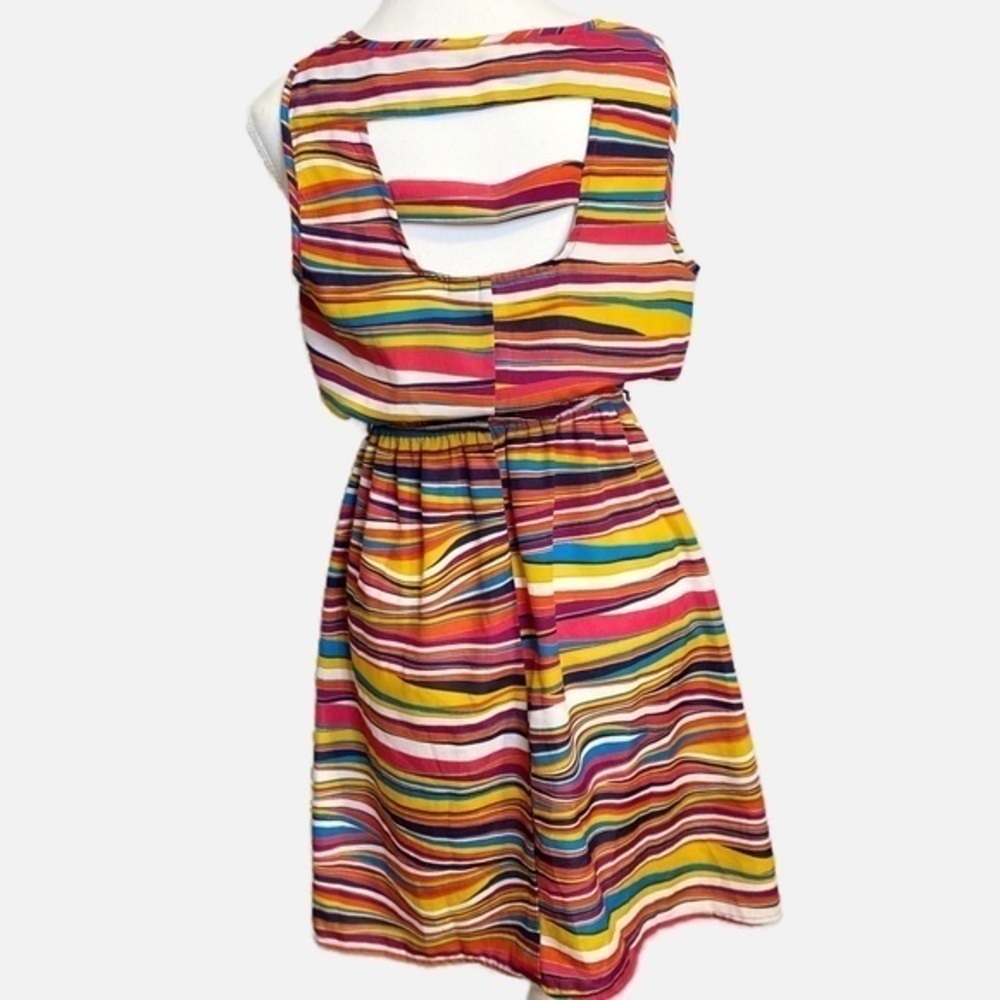 Red Camel Colorful Wavy Striped Midi Dress with Elastic Waist - Picture 2 of 7